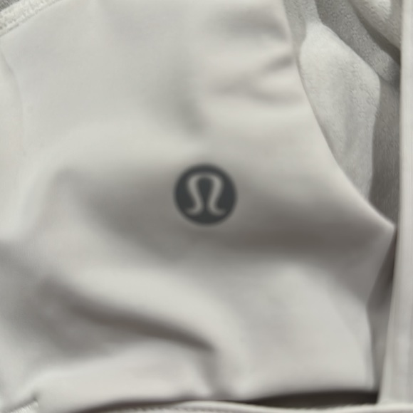 Lululemon High Neck Y-Back Train Bra
Medium Support, C/D Cup - Picture 5 of 7